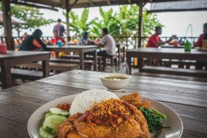 Nasi Ayam Penyet di Marang, Malaysia: Rahsia Makanan Sedap yang Wajib Dicuba