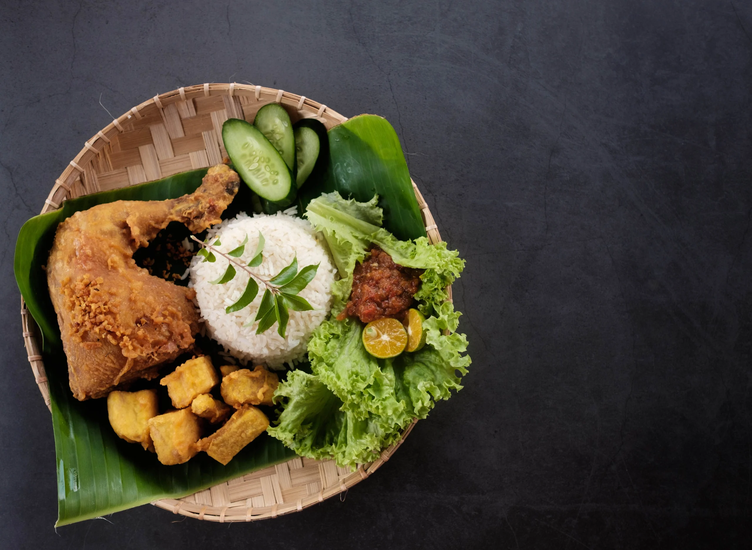 Nasi Ayam Penyet di Batu Pahat, Malaysia: Rahsia Masakan Sedap yang Wajib Dicuba