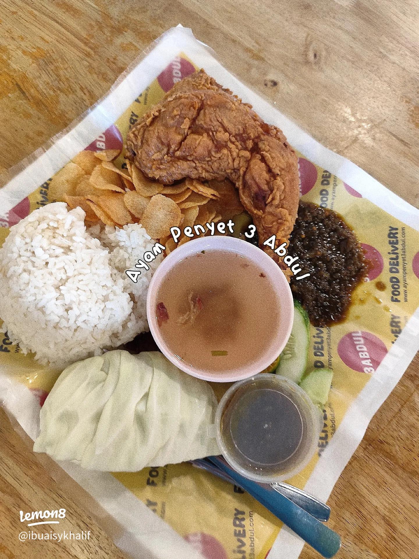 Nasi Ayam Penyet di Pekan, Malaysia: Rahsia Masakan Tradisional yang Menggugah Selera