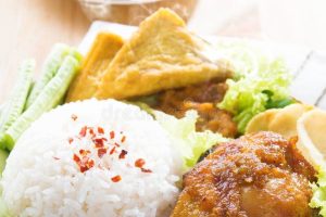 Rahsia Terbaik Nasi Ayam Penyet di Pahang, Malaysia: Tempat Wajib Cubaan!