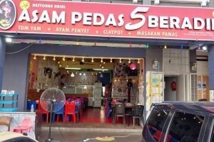 Asam Pedas Claypot Lima Beradik