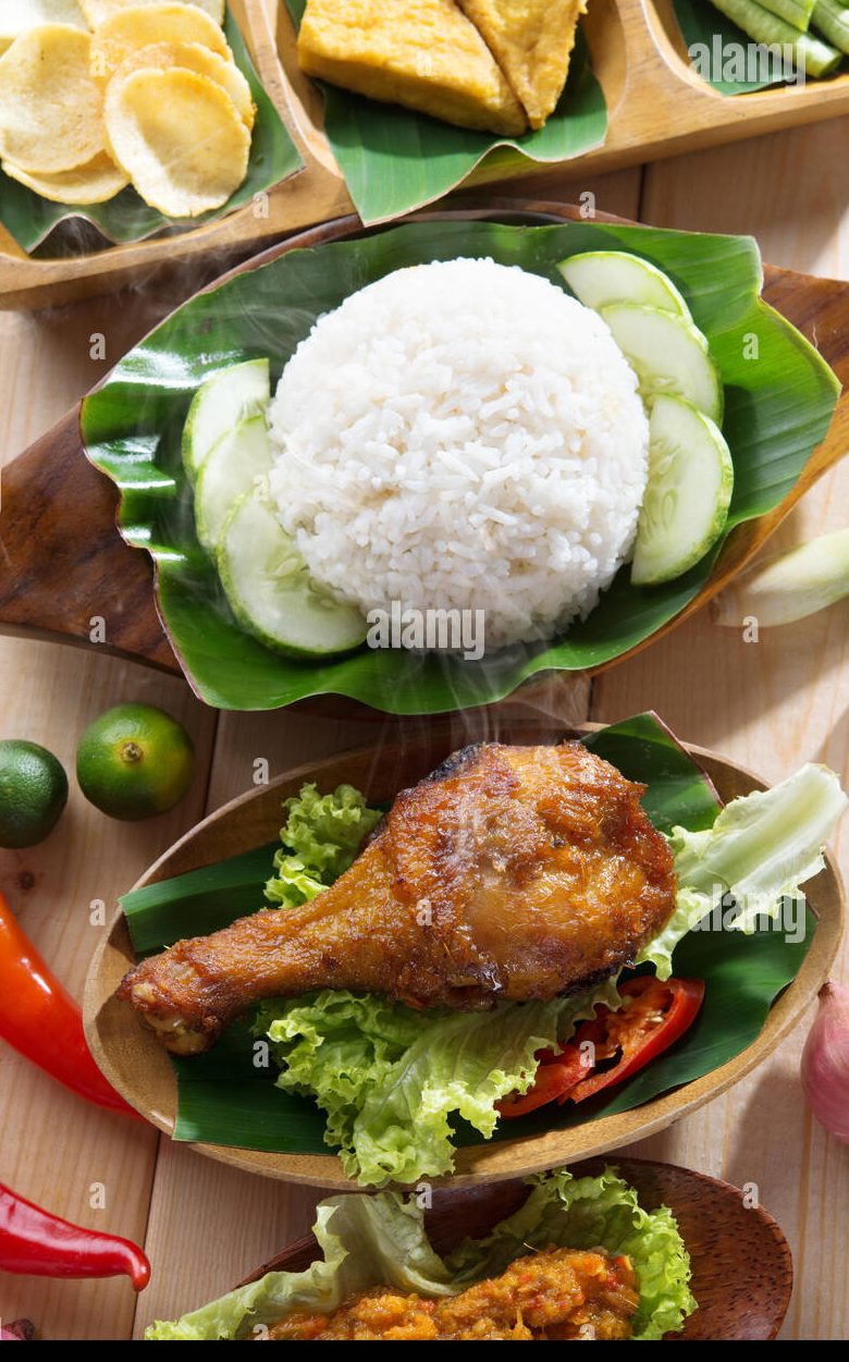ayam penyet dan nasi arab senaling