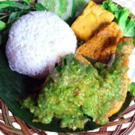 Ayam penyet ibu yanti 1 ayam penyet ibu yanti