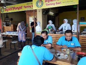 ayam penyet taming sari
