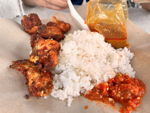 Ayam Penyet Bismillah