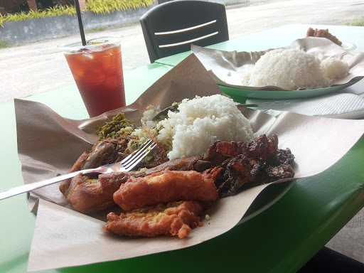 Ayam Geprek Sambal Ijo Kubang Kerian Ayam Geprek Sambal Ijo Kubang Kerian