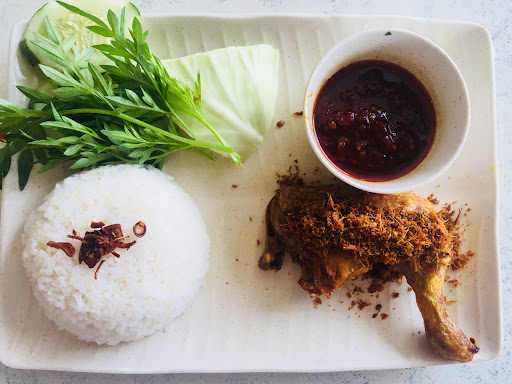 D Tempat Makan
