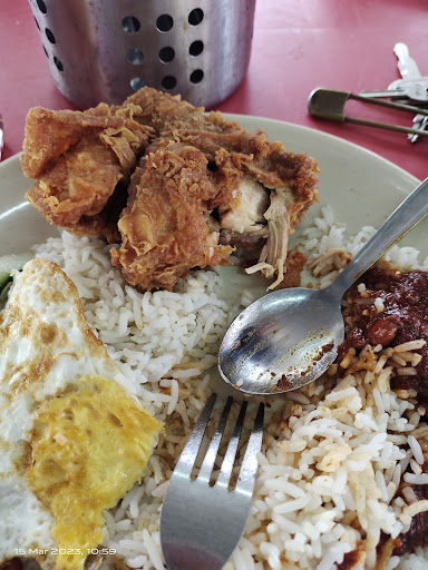 Warung Si Penarik Beca