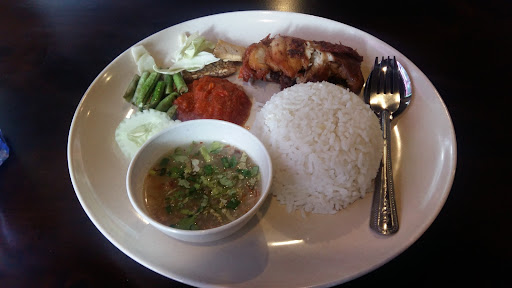 Ayam Penyet Rasa Jawa Ayam Penyet Rasa Jawa