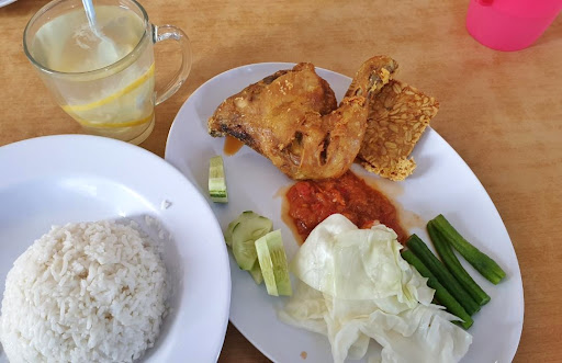 Awang Mahyan Cafe Lutong