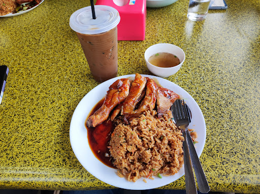 Cik Puan Nasi Ayam