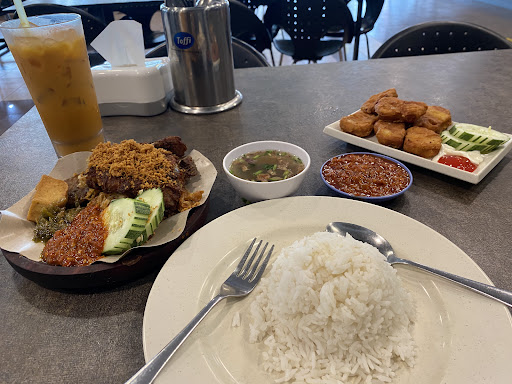 Ayam Penyet AP (Parit Buntar)