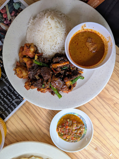 POK WEA NASI AYAM KUNYIT POK WEA NASI AYAM KUNYIT