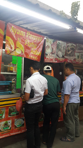 AYAM PENYET PUTRY INTAN AYAM PENYET PUTRY INTAN