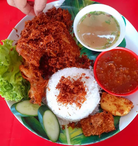 DINA AYAM PENYET CITARASA TOK KEDAH DINA AYAM PENYET CITARASA TOK KEDAH