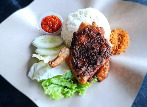 AYAM GEPREK PUCHONG