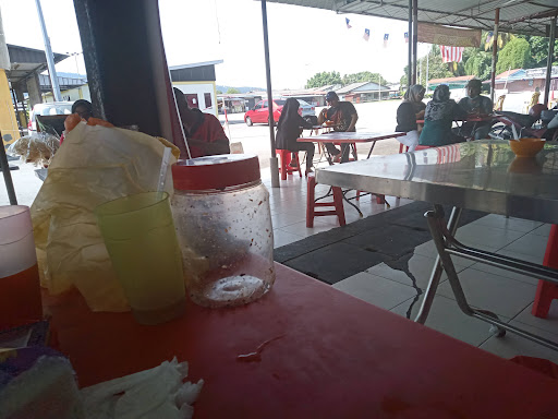 Gerai Nasi Ayam Bastand Lama Jalan Omar. ( Sebelah mamak cendol)