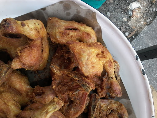 Gerai Nasi Ayam Penyet Dewi Corner