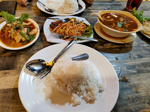 Nadia Tomyam