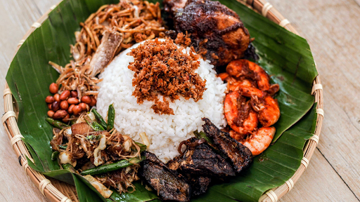 The Nasi Ambeng Taman Equine