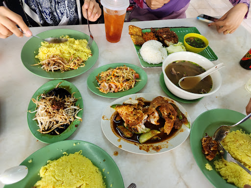 Pak Mal Nasi Ayam