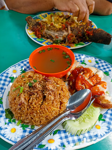 Kak Izah Nasi Ayam Kak Izah Nasi Ayam