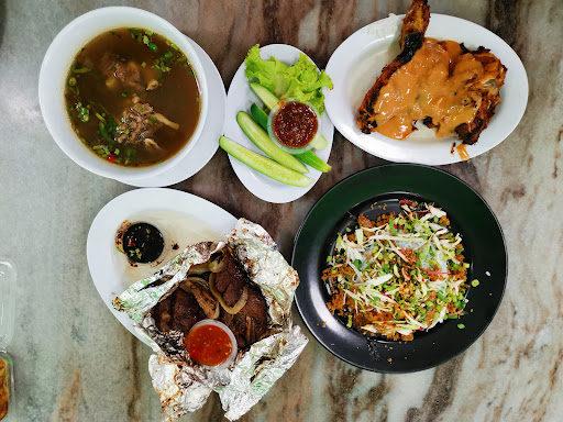 Yati Ayam Percik Yati Ayam Percik