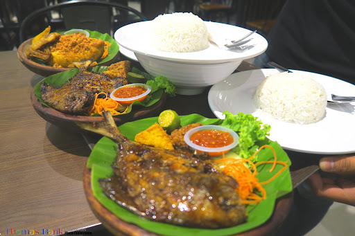 PENYETPENYET @ IOI City Mall PENYETPENYET @ IOI City Mall
