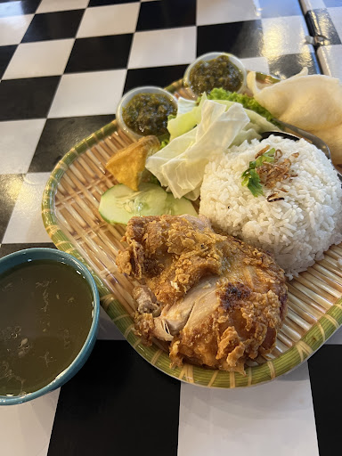 Ayam Gepuk Bujang Lapok