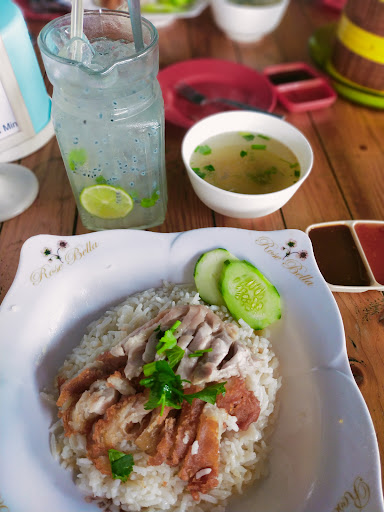 Sup & Nasi Ayam Min