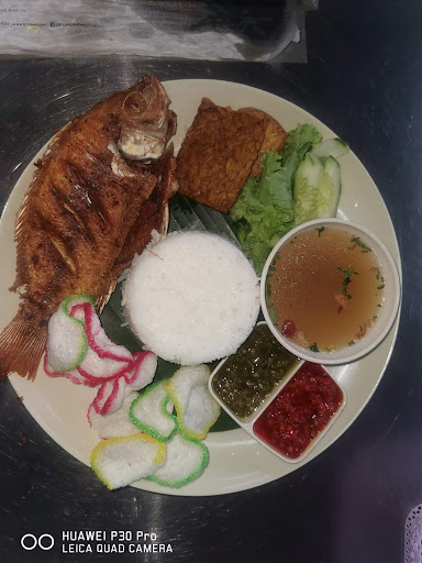 NASI KUKUS AYAM PENYET SAMBAL PETIR NASI KUKUS AYAM PENYET SAMBAL PETIR