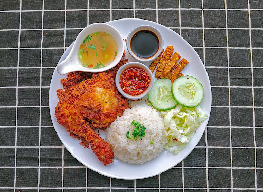 Ayam Gepuk Pak Raden Bertam Ayam Gepuk Pak Raden Bertam