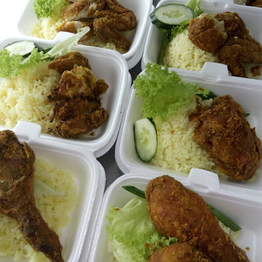 Ayam Penyet Pedas Berapi Ayam Penyet Pedas Berapi