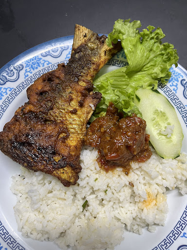 Kak Ria Ayam Penyet dan Bakso Kak Ria Ayam Penyet dan Bakso