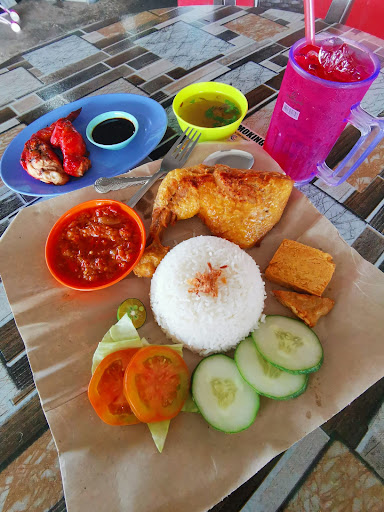 Gerai Ayam Penyet Esplanade Gerai Ayam Penyet Esplanade