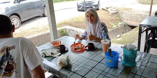 Pak Din Legend Warung Telur Ayam Kampung