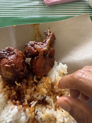 Nasi Ayam Merah Pasir Akar