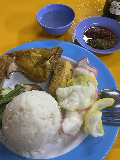 Bulek Diah Ayam Penyet Bulek Diah Ayam Penyet