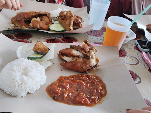 Indra Ayam Penyet Indra Ayam Penyet
