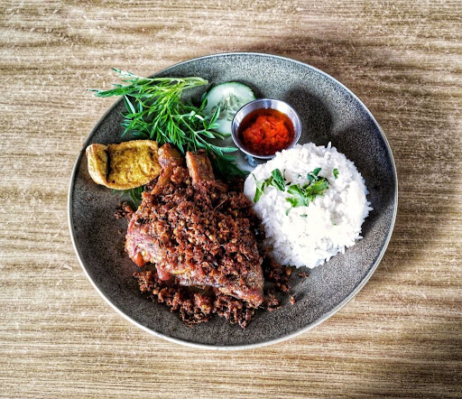 Nasi Ayam Penyet Abam Aji Nasi Ayam Penyet Abam Aji
