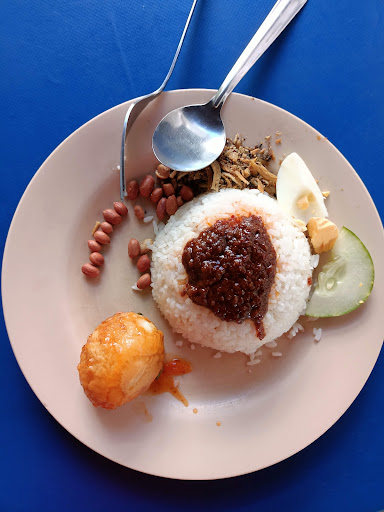 Ayam Penyet Nasi Lemak Ayam Penyet Nasi Lemak