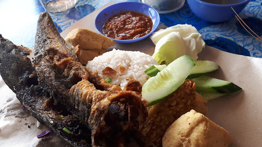 Ayam Penyet Bu Sunarti