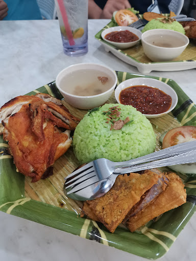 K&R RESTORAN AYAM PENYET RASA KAMPUNG
