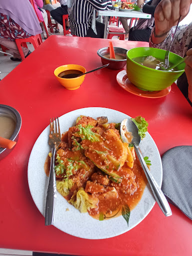Nasi Ayam Kaw Kaw