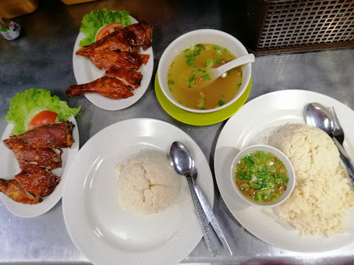 Ayu Nasi Ayam & Tomyam