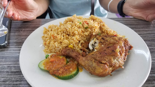 NASI AYAM PENYET BEREMPAH AREA MARKET SIBU NASI AYAM PENYET BEREMPAH AREA MARKET SIBU