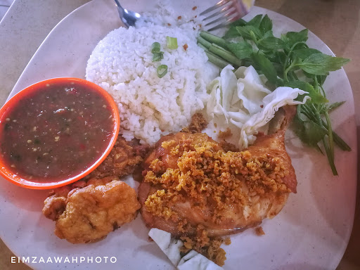Nasi Ayam Baiduri Kluang