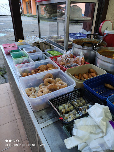 Kedai Nasi Ayam Cobek Man (Man Club Golf) Kedai Nasi Ayam Cobek Man (Man Club Golf)