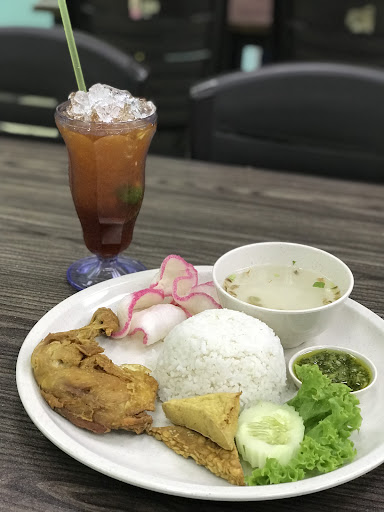 DWI Restaurant (Rumah Makan DWI/DWI உணவகம்)