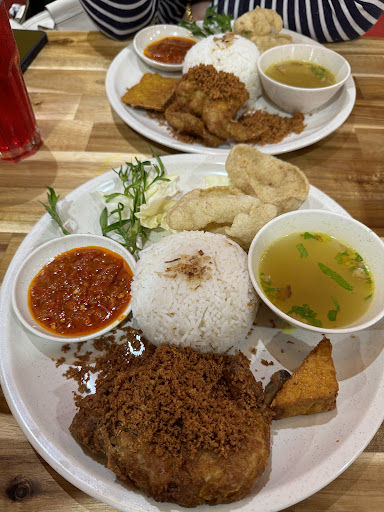 Ayam Penyet Sambal Ulek Ayam Penyet Sambal Ulek
